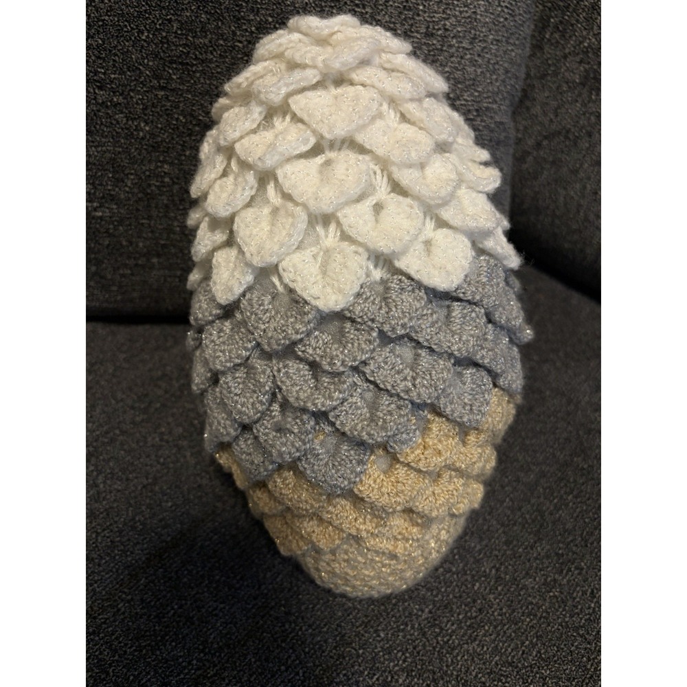 Vtg Hand Crocheted Pinecone Accent  Pillow~ Silver & Gold Metallic~Autumn Decor
